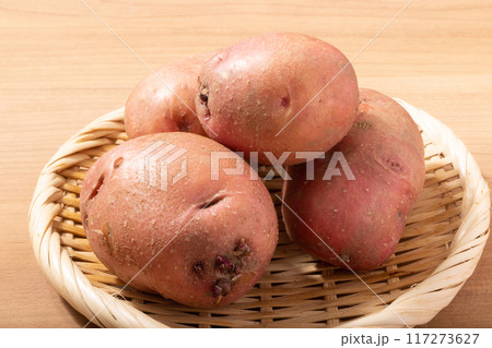 ［岩手県産］じゃがいも　レッドムーン 117273627