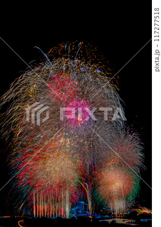 いたばし花火大会・戸田橋花火大会（比較明合成） 117277518