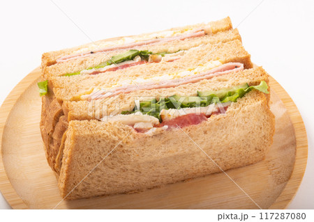 クラブハウスサンド(全粒粉パン) クラブハウスサンド(全粒粉パン) 117287080