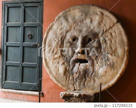 ローマ、真実の口 117288115