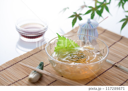 夏の味覚 ところ天 (白背景) 夏の味覚 ところ天 (白背景) 117289871