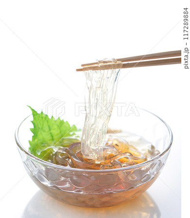 夏の味覚 ところ天 (白背景) 夏の味覚 ところ天 (白背景) 117289884