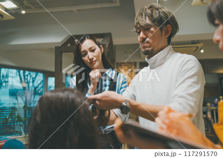 beauty parlor 117291570