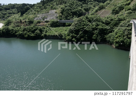 鳥取　四季の散歩　夏　殿ダム 117291797
