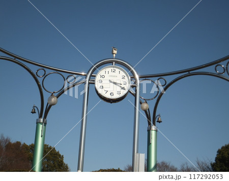 公園の時計3時20分 公園の時計3時20分 117292053