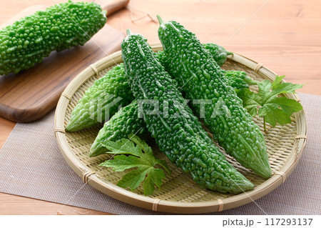 夏野菜 ゴーヤ (にがうり) 夏野菜 ゴーヤ (にがうり) 117293137
