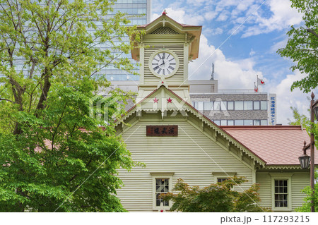 北海道観光のシンボル 札幌市時計台 117293215