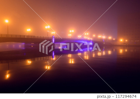 【北海道_釧路_弊舞橋】釧路の夜・霧のヌサマイ橋 117294674