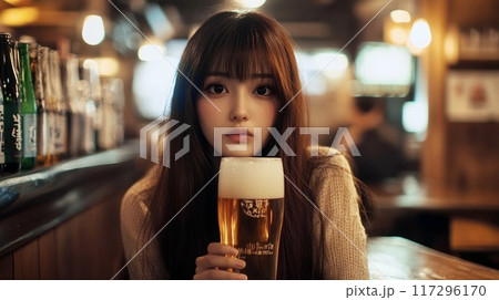 ビールと美女 117296170