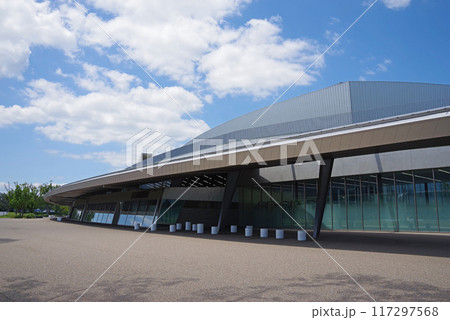 四日市市総合体育館 117297568