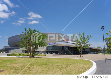 四日市市総合体育館 117297570
