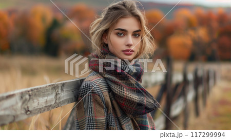 秋のおしゃれなファッションの女性 117299994