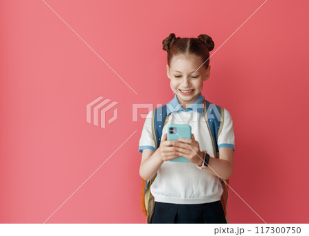 girl is ready to back to school girl is ready to back to school 117300750