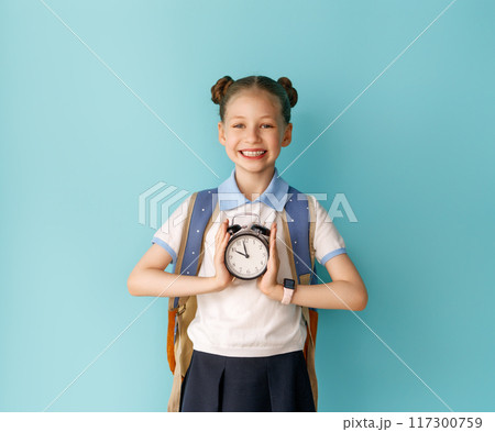 girl is ready to back to school girl is ready to back to school 117300759