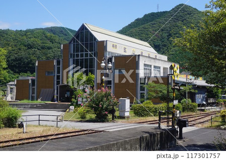岡山県美咲町 柵原ふれあい鉱山公園内にある「柵原鉱山資料館」 岡山県美咲町 柵原ふれあい鉱山公園内にある「柵原鉱山資料館」 117301757