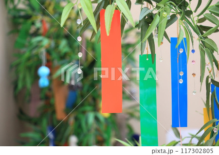 七夕飾り 笹と短冊 七夕飾り 笹と短冊 117302805