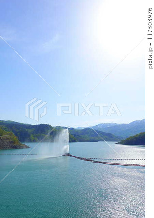 寒河江ダム　月山湖　大噴水　月山　西川町 117303976