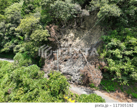 災害 土砂崩れ 災害 土砂崩れ 117305192