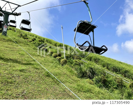 大室山の山頂から見た景色_静岡県伊東市_大室山リフト 大室山の山頂から見た景色_静岡県伊東市_大室山リフト 117305490