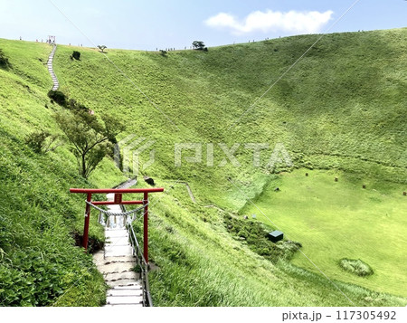 大室山の山頂から見た景色_静岡県伊東市_大室山浅間神社 大室山の山頂から見た景色_静岡県伊東市_大室山浅間神社 117305492