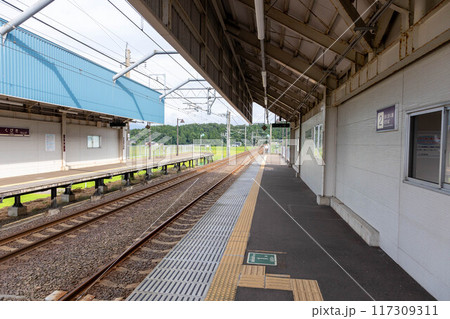 ほくほく線くびき駅ホーム 新潟県上越市 ほくほく線くびき駅ホーム 新潟県上越市 117309311