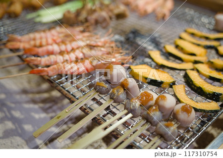 炭火で焼く郷土料理 炭火で焼く郷土料理 117310754