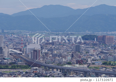八幡山展望台からの福井市中心市街地の眺め 117310971