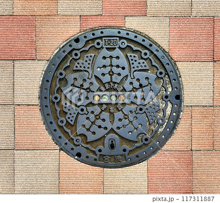 マンホール、金属、下水、道路、歩道 117311887