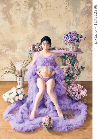 妊婦 マタニティフォト 117312296