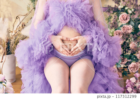 妊婦 マタニティフォト 妊婦 マタニティフォト 117312299