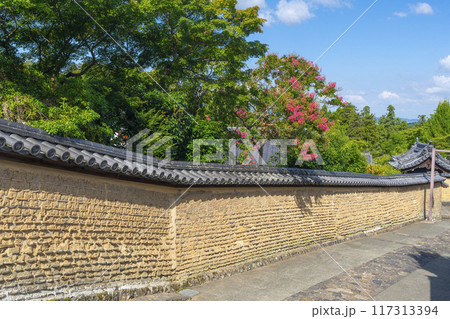 奈良・東大寺二月堂の裏参道 左大仏殿道 奈良・東大寺二月堂の裏参道 左大仏殿道 117313394