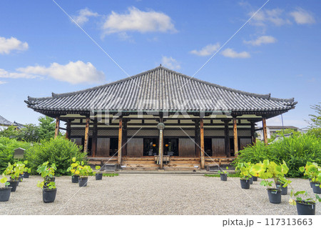 元興寺　極楽坊本堂（奈良県奈良市中院町） 117313663