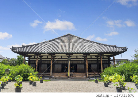 元興寺　極楽坊本堂（奈良県奈良市中院町） 117313676