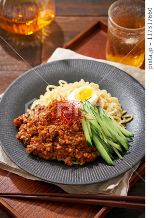 ジャージャー麺 117317660