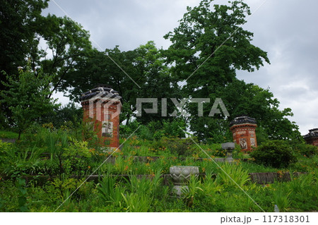 景福宮の交泰殿の裏にある峨眉山の煙突 景福宮の交泰殿の裏にある峨眉山の煙突 117318301