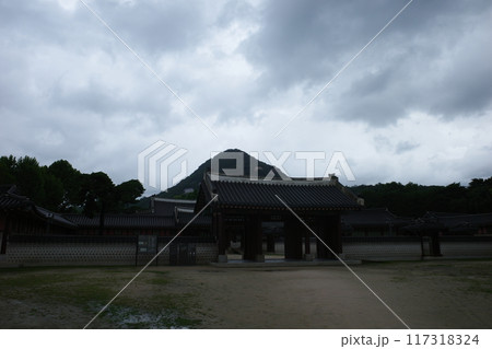 景福宮にある泰元殿の建粛門 景福宮にある泰元殿の建粛門 117318324