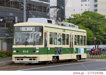 ［Y-U］広島電鉄800形（7号線：横川駅⇔広島港） 117319386