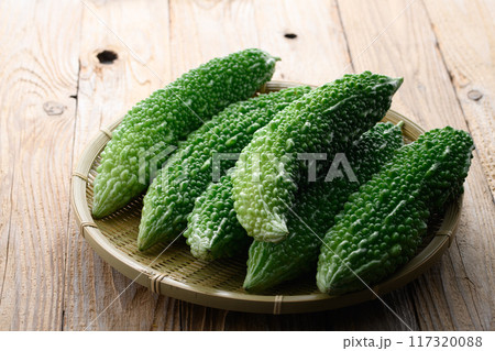 夏野菜 ゴーヤ （にがうり） 117320088