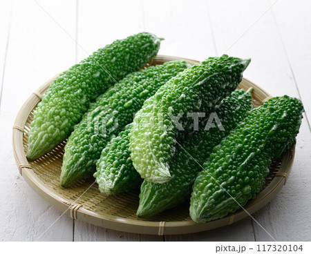 夏野菜 ゴーヤ (にがうり) 夏野菜 ゴーヤ (にがうり) 117320104