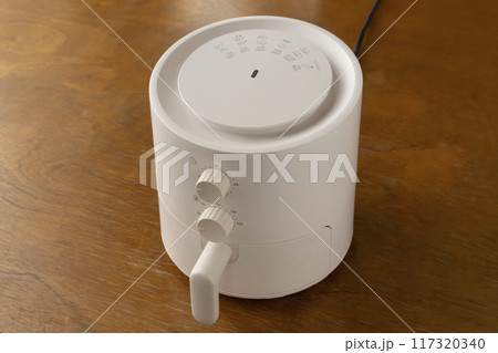ノンフライヤー　調理器具 117320340