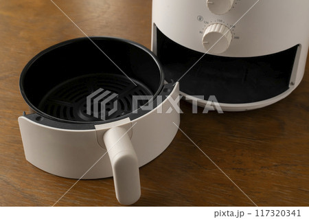 ノンフライヤー　調理器具 117320341