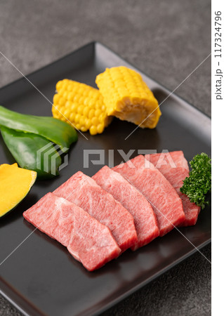 牛肉と野菜の盛り合わせ 117324796