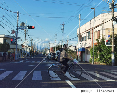 Miho shrine street junction with beautiful mount fuji, Shimizu, Japan Miho shrine street junction with beautiful mount fuji, Shimizu, Japan 117328984