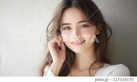 輝く肌の女性の笑顔 117329170