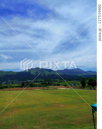 熊本県南阿蘇村より望む阿蘇五岳 熊本県南阿蘇村より望む阿蘇五岳 117334900