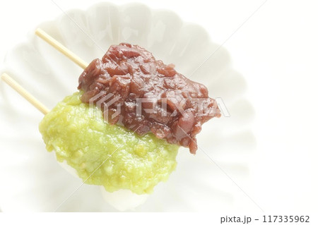 あずきあんとずんだあんの串団子 あずきあんとずんだあんの串団子 117335962