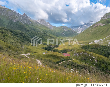 Randonnee crepuscule in the Vallee de Chaviere in Vanoise national park in France Randonnee crepuscule in the Vallee de Chaviere in Vanoise national park in France 117337741