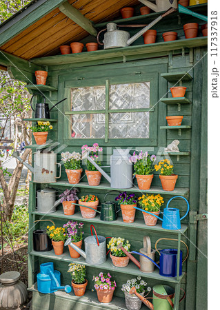 春の上野ファームの風景 117337918