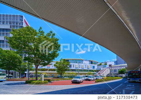 神奈川県川崎市の川崎駅西口駅前広場からラゾーナ川崎プラザ方面 117338473