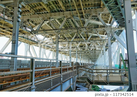 瀬戸大橋の橋桁からの風景 117342514